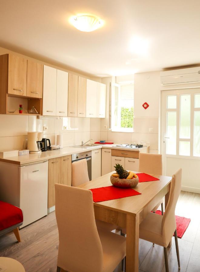 Apartments Silva Спліт Екстер'єр фото